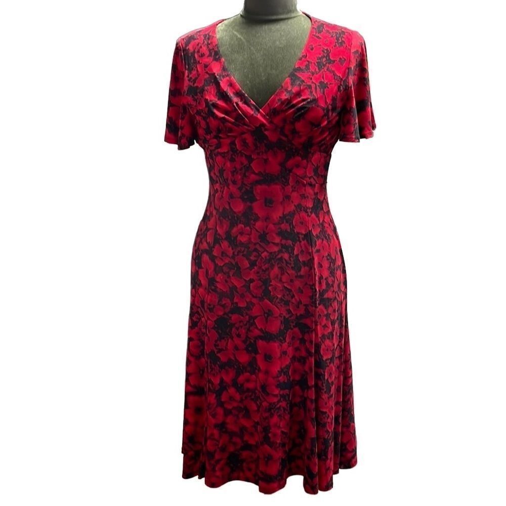 CHAPS Red Black Floral V-Neck Dress Small | Date Night Office Fall Chic Movie